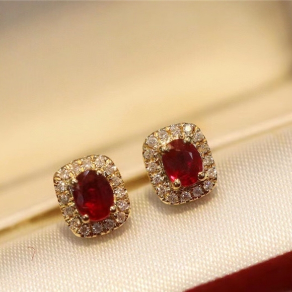 Diamond ruby ear stud with 18k solid gold - Picture 3 of 7